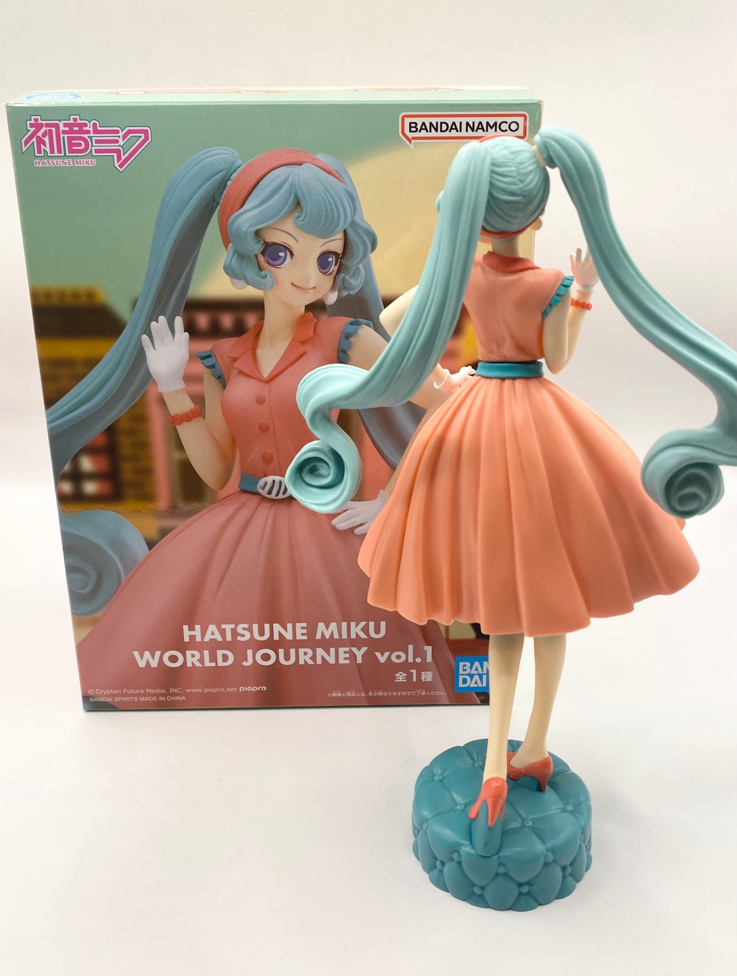 Hatsune Miku World Journey Bandai Vol 1 Figurine