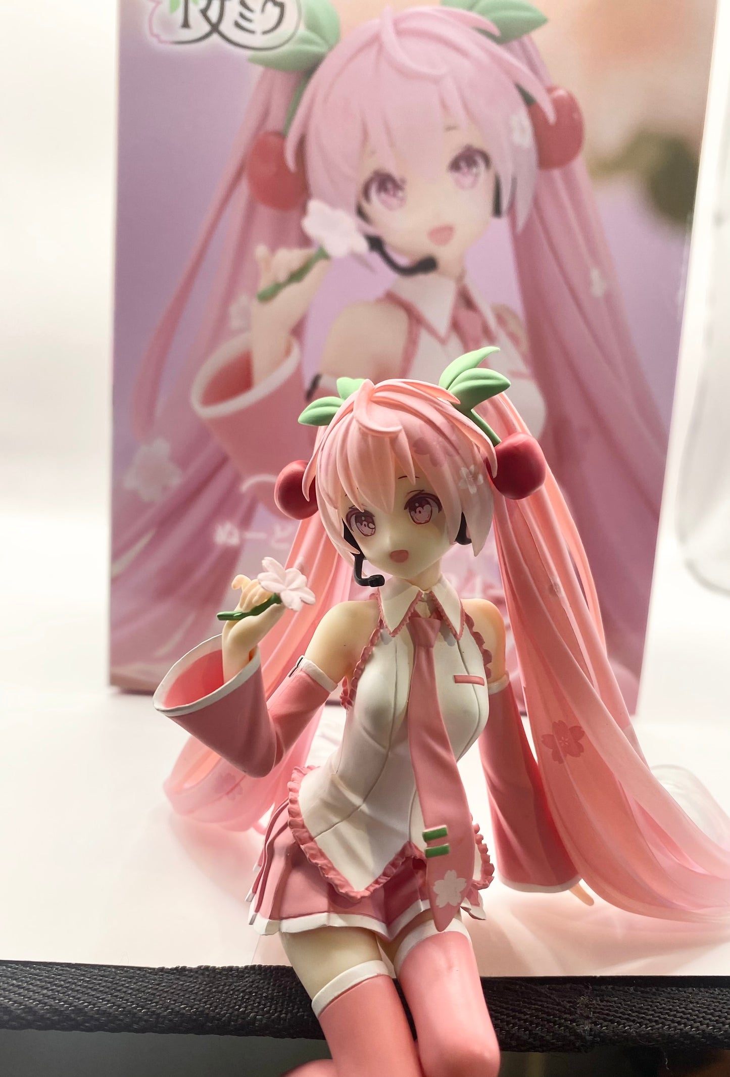 Hatsune Miku - Sakura Miku Vocaloid FuRyu Noodle Stopper Figure / Figurine Japan